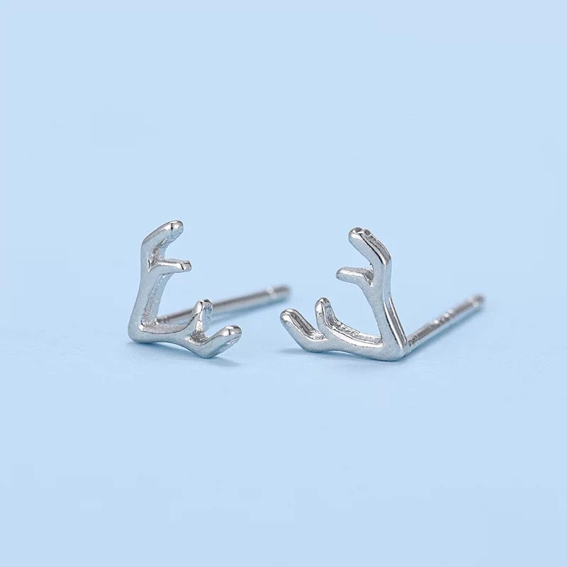 925 Silver Ear Stud Deer